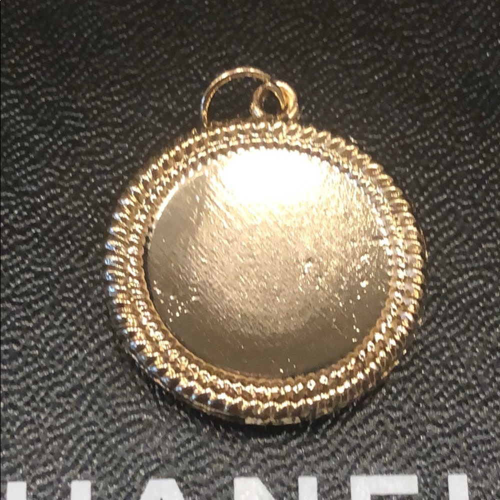 Authentic Chanel Zipper Pull - Soft Gold - Picture 2 of 3